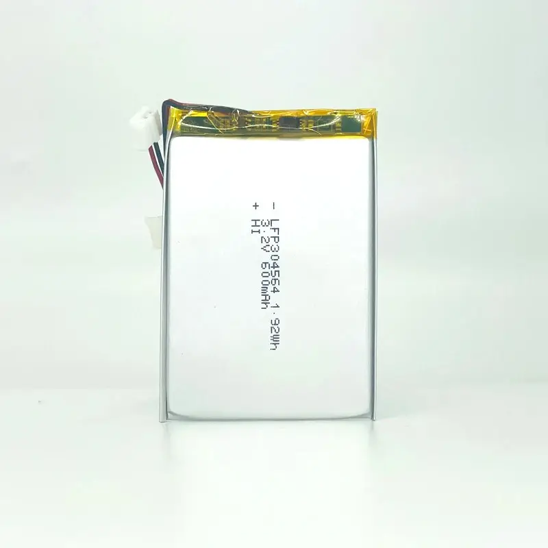 Bateria LiFePO4 personalizada de fábrica de 3,2V 304564 para eletrônicos de consumo